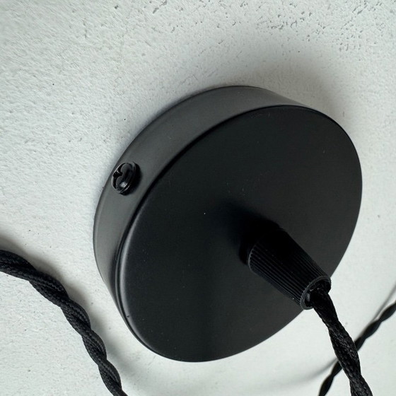 Image 1 of Lampada a sospensione industriale antica, smaltata, per officina.