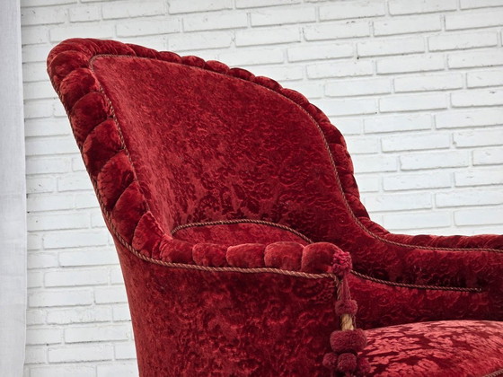 Image 1 of Fauteuil danois à haut dossier, années 1950, revêtement en velours, pieds en bois de hêtre.