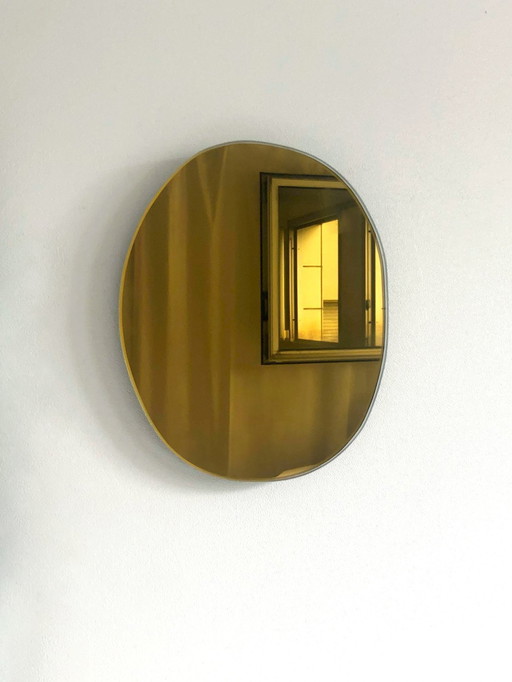 Laurene Guarneri - Mirror