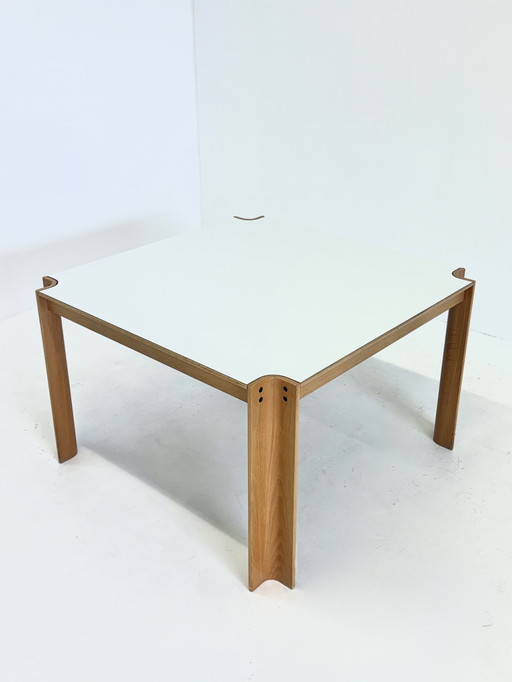 Strip eettafel van Gijs Bakker voor Castelijn