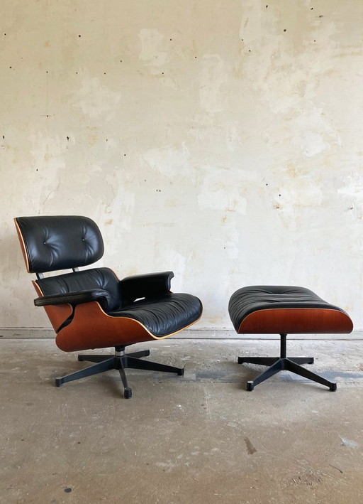 Poltrona e poggiapiedi Vitra Eames – fauteuils, Aluminium, Other