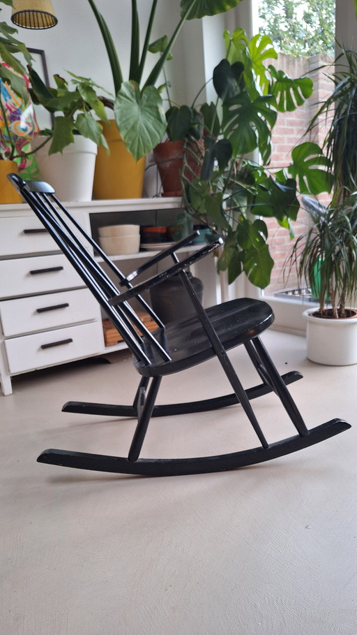 Stile sedia a dondolo di metà secolo: tapiovaara, lena larsson