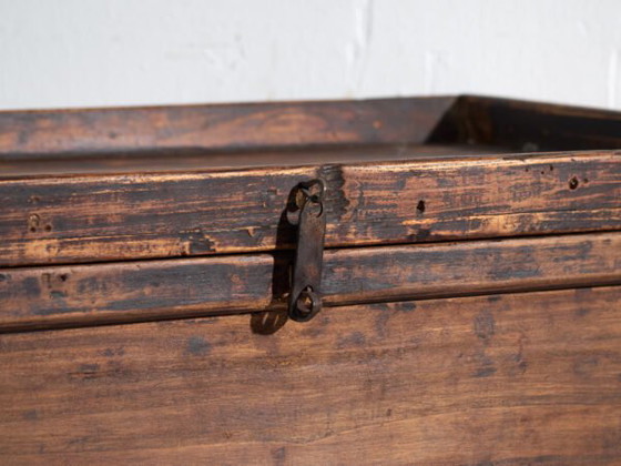 Antique Chinese lift-top desk in pine – China, circa 1930 – Iron (photo 21 of 40)