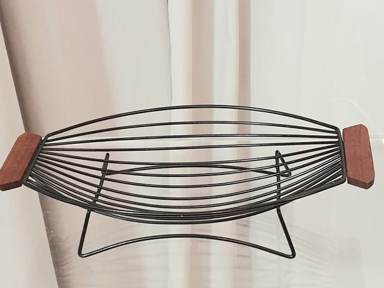 Image 1 of Cuenco de cesta de cuerda de mediados de siglo negro/teca, década de 1960