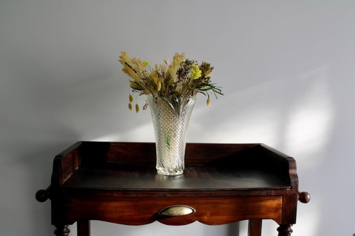 Grand vase en cristal taillé – motif à pointes de diamant