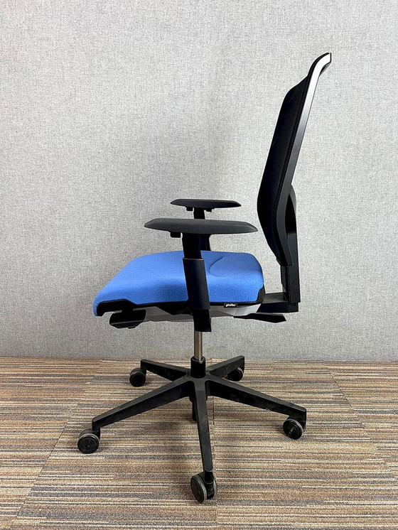 Image 1 of Giroflex G68 Office Chair