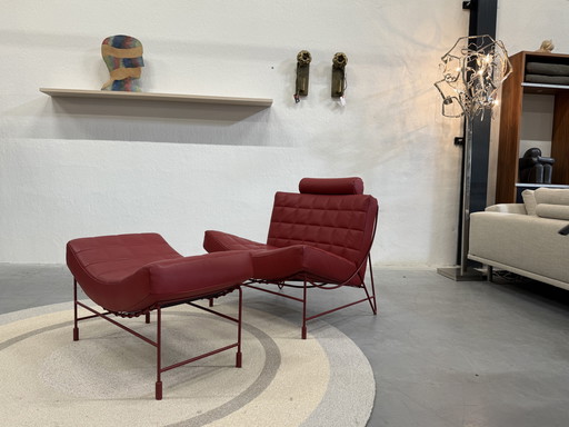 Leolux Volare Armchair with ottoman red leather