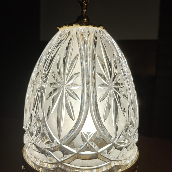 Image 1 of Vintage Crystal Table Lamp with Cherub – Heavy Cut Glass – Hollywood Regency Style