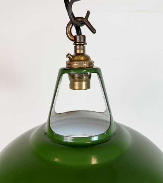 Image 1 of Lampada a sospensione industriale in smalto verde di Coolicon, anni '50