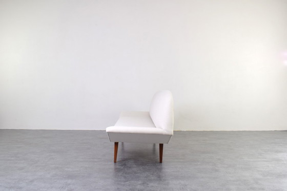 Image 1 of Deense teakhouten bank uit het midden van de 20e eeuw, jaren 60.