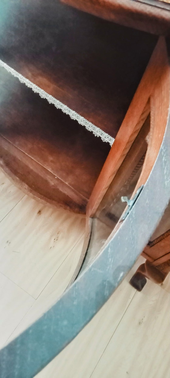 Image 1 of Autentica vecchia credenza da tè olandese, vetrina con anta curva e vetro inciso