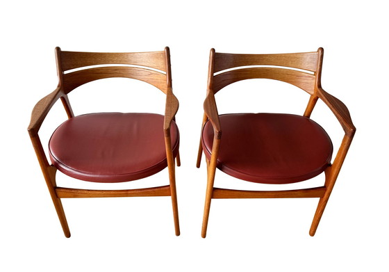 Image 1 of 2 sedie Eric Buch, modello 320, metà secolo