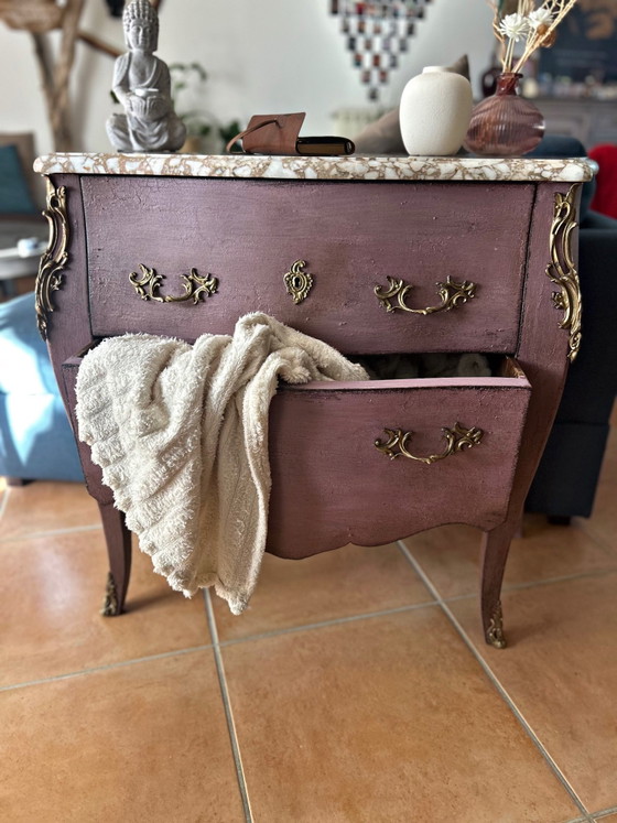 Pretty Louis XV style patinated antique chest of drawers, Powdered violet and marble, Wood, Purple (photo 3 of 15)