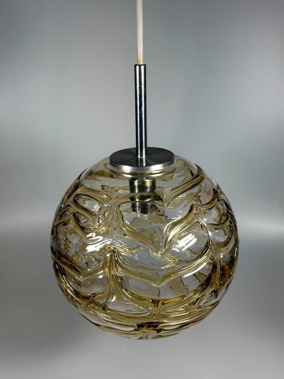 Lampada a sospensione Globe degli anni '60/'70 di Doria Leuchten, Germania. – Lampade a sospensione, Metal (photo 3 of 14)