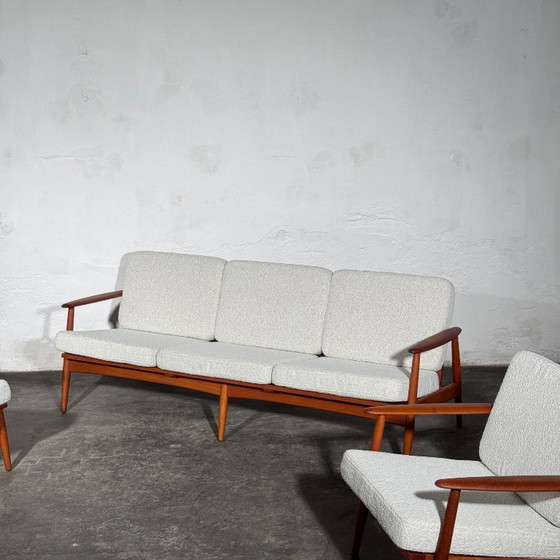 John Bone Teakhouten loungeset met twee fauteuils, volledig gerenoveerd. – 3-5 zitsbanken, Textile (photo 12 of 21)