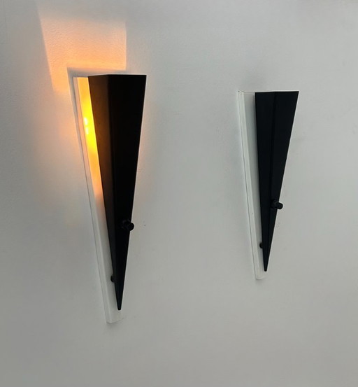 Coppia di applique vintage, metallo laccato bianco e nero, Francia, 1970