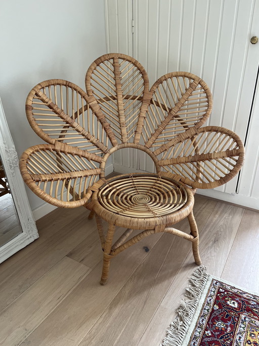 Rattan peacock chair