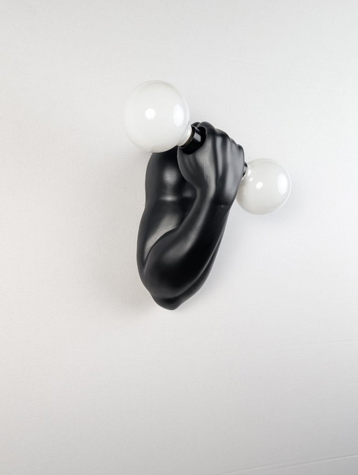 Applique murale en céramique noire J.C. Peiré, bras sculptural, années 1980