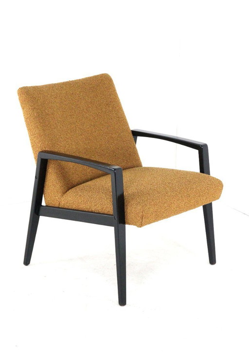 Sillón vintage 'Ellwangen' recién tapizado.