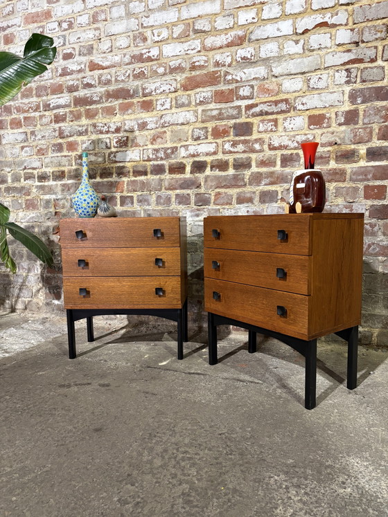 Image 1 of Een paar Scandinavische ladekasten uit de jaren 60.