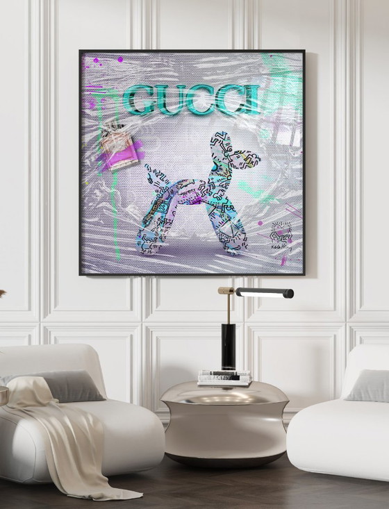 Image 1 of Beperkt: Wrapped Woof - Gucci X Keith Haring Editie | 140 X 140 Cm | 2025 (Ori, 1983)