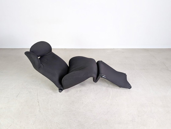 Image 1 of Silla original Cassina Wink Toshiyuki Kita tela negra