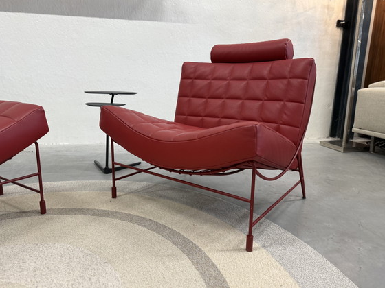 Image 1 of Leolux Volare Fauteuil met voetenbank rood leer 