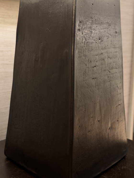 Ceramic table lamp Jan des Bouvrie | Het Arsenaal, Cotton, Black (photo 6 of 8)