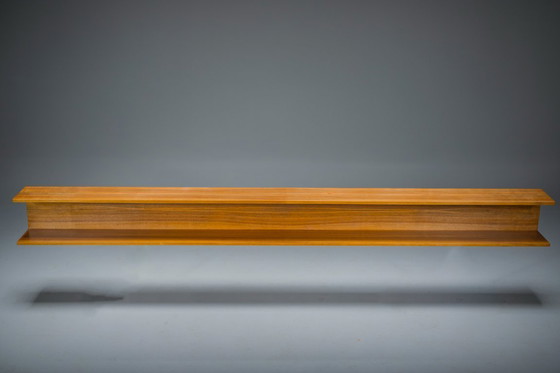 Image 1 of Großes minimalistisches Wandregal aus Nussbaumholz, 1970er Jahre