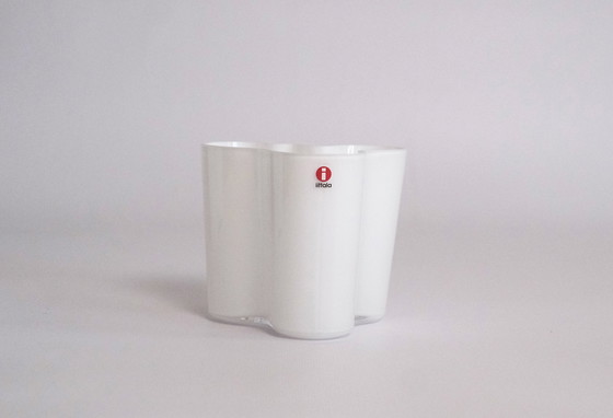 Image 1 of Jarrones blancos Iitala