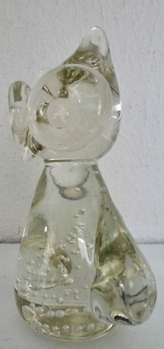 Image 1 of 2 presse-papiers en verre, composés d'un hibou et d'une sphère, Spijkerbol.