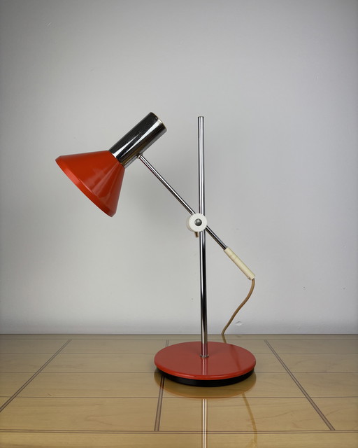 Richard Essig Mid-Century Adjustable Orange Metal and Aluminum, Vintage Table Lamp, 1970s, Chrome, Space Age, Sputnik design