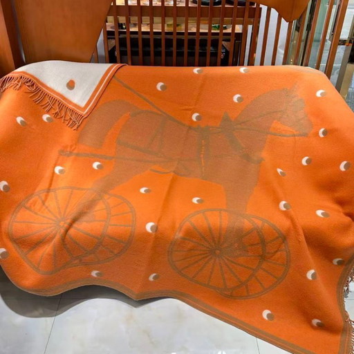 Hermès ‘Cheval Cabriolet’ sjaal, geïnspireerd op de wollen deken van Giampaolo Pani.