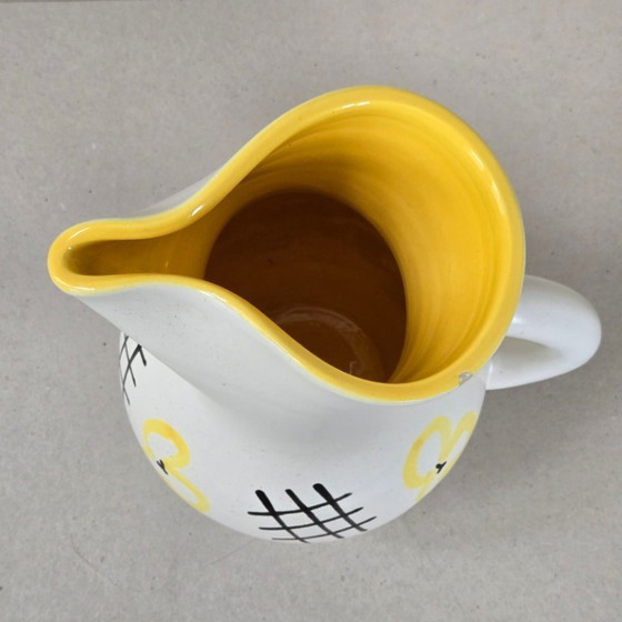 Image 1 of Vintage keramische kan/vaas van Vallauris uit de jaren 50, ontworpen door André Baud, in rockabillystijl uit de jaren 50.