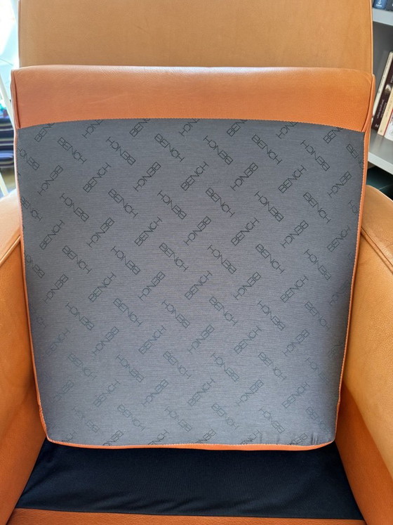 Image 1 of Set di 2 poltrone a panca in pelle, colore cognac.