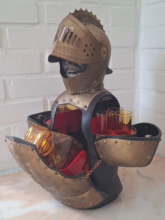 Image 1 of NIKKA Ridderbuste Brons Whisky Knight Decanter Japan. Bernsteinflasche und 6 Bernsteingläser