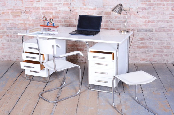 Gerestaureerd Bauhaus-schrijfbureau, van Marcel Breuer voor Thonet, chroom, Tsjechië, jaren 1930 – Metal (photo 12 of 13)