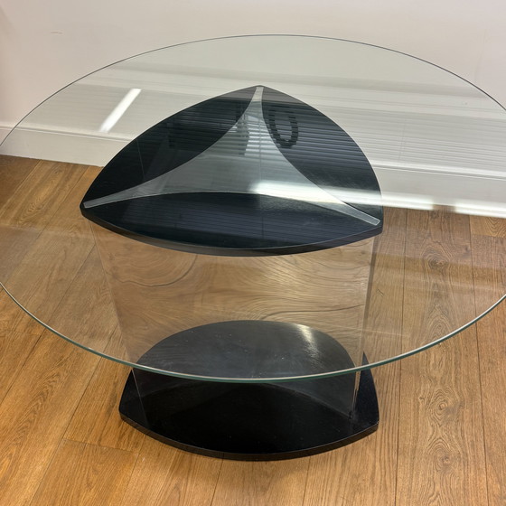 Image 1 of Mesa redonda italiana de cristal con base de metal, 1980