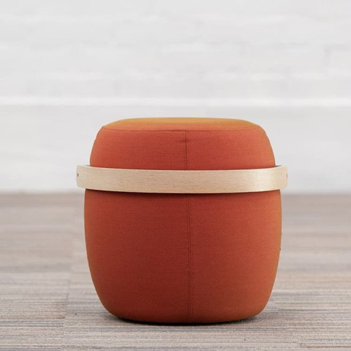 1X Offecct Carry On Pouf