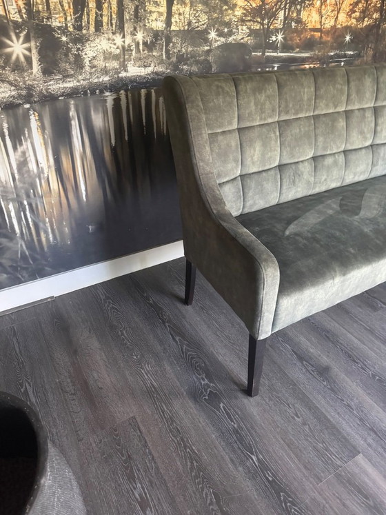 Canapé en velours (vert foncé) – Trendhopper, Canapés 2 places, Velvet, Wood (photo 4 of 7)