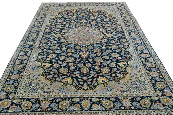 Image 1 of Tapis d'orient Isfahan liège noué à la main - 344 x 237 cm