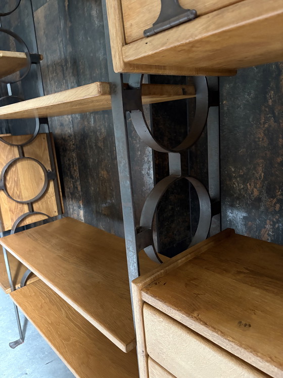 Image 1 of Divisorio/armadietto da parete brutalista di Bram Sprij