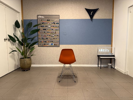 Vitra | Eames | DSR | Rusty orange | 4 pezzi – Sedie da pranzo, Plastica, Cromo (photo 5 of 10)