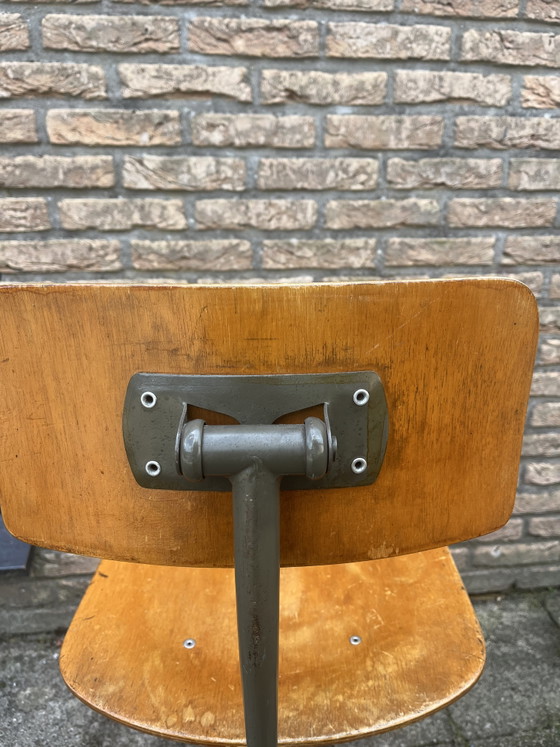 Sedia vintage Ahrend De Cirkel, Friso Cramer, anni '50/'60 – Sedie girevoli, Wood (photo 4 of 9)
