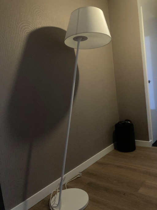 Philips lirio posada