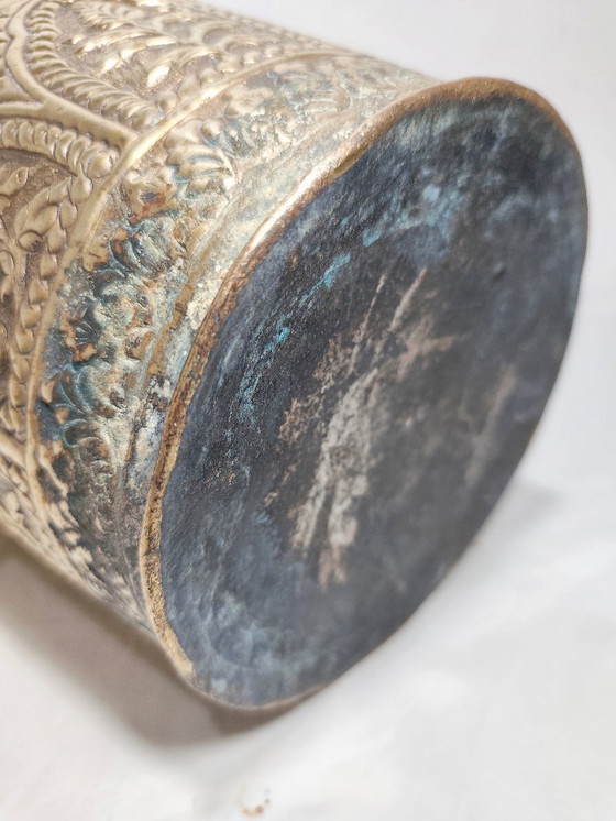 Image 1 of Macetero de bronce. España, década de 1980.