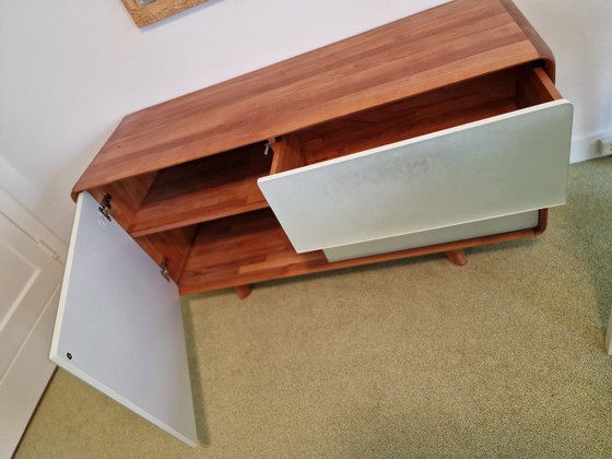 Image 1 of Artisan dressoir in notenhout- afhaalprijs