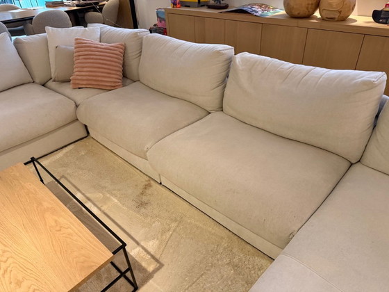 Image 1 of Bank corner Savona