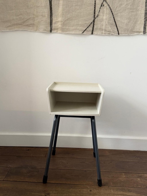 Comodino dal design vintage in legno e metallo, anni '70 – nachtkastjes, Wood (photo 2 of 5)