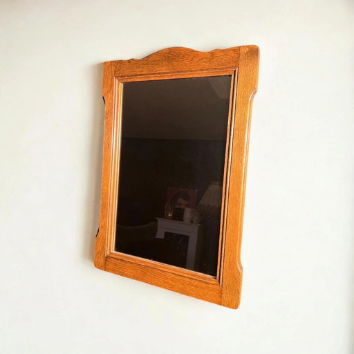 Originele Mid Century Wandspiegel met een rustieke massief houten lijst. Middelgrote jaren 60 Spiegel.
